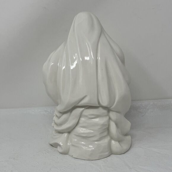 O'Well Porcelain Nativity Mary White with Gold Accents Replacement Large 8” - Picture 4 of 10